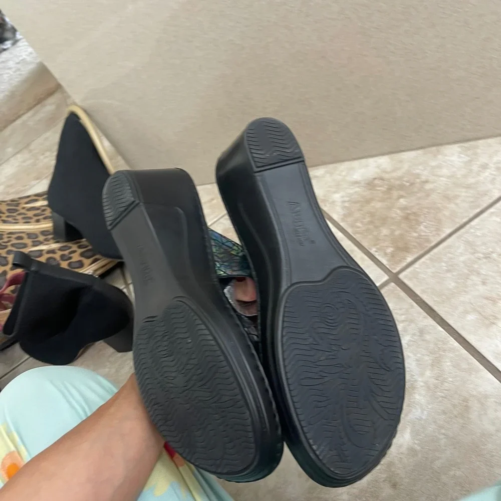 Alegria by PG Lite Womens Holographic Leather Wedge Sandals Black 42 USA 11.5-12